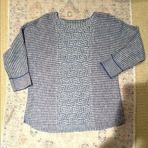 NIC+ZOE XS Blue & white round Neck Sweater, 3/4 raglan sleeves. Cotton/linen